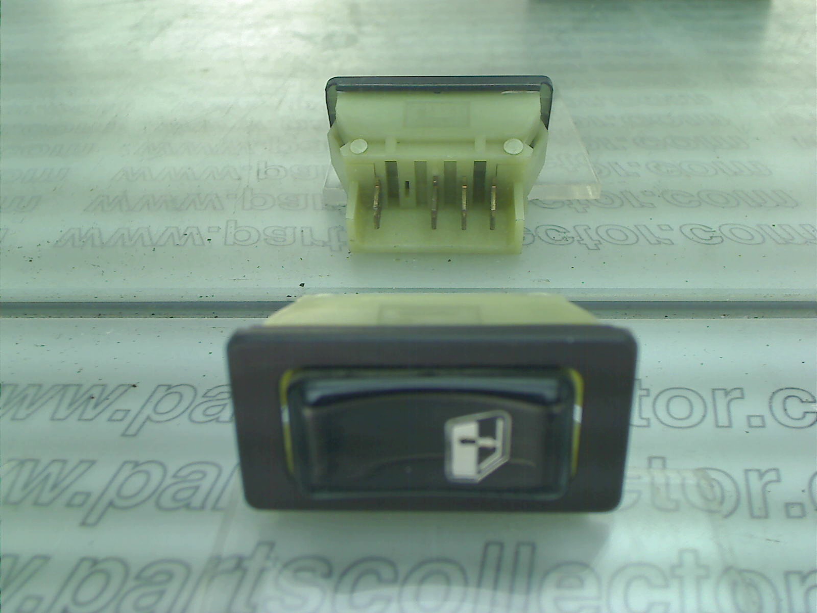 FERRARI 61319100 Electrical system code 4760 compatible with: FERRARI MONDIAL, FERRARI TESTAROSSA